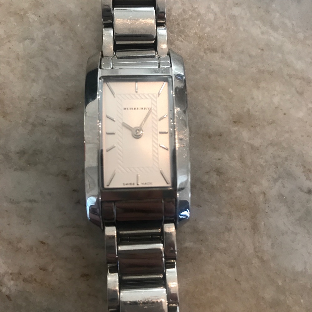 Burberry stainless steel rectangle watch BU1057 - Picture 4 of 4